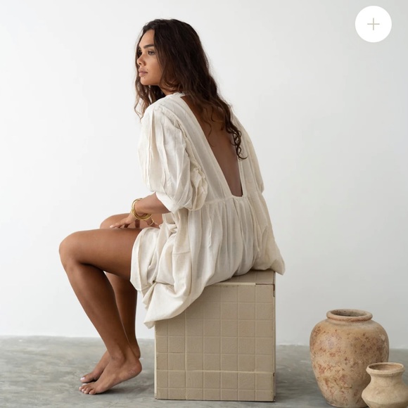 SOLD Avy & Co SOL Buttermilk Playsuit. One size - Picture 2 of 8